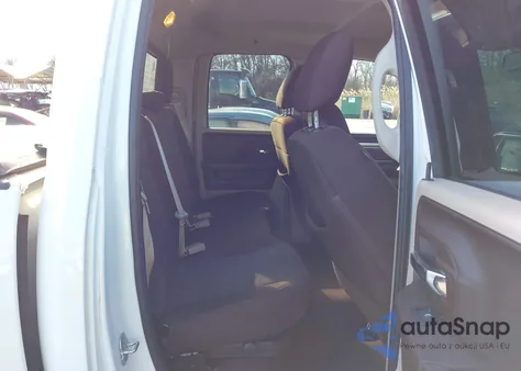 2018 Ram 1500 Big Horn 4X4 6'4 Box from USA, damaged, VIN 1C6RR7GTXJS348620